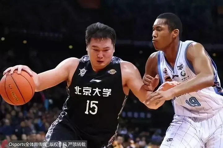 老年篮球爱好者如何保持罚球的手感？_1